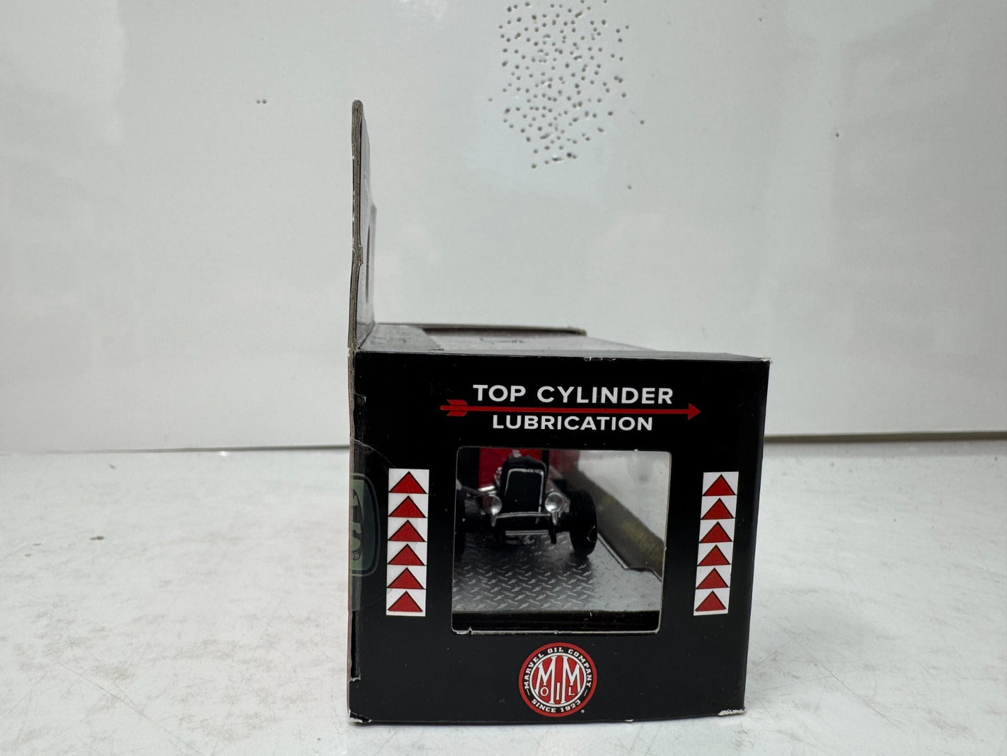 M2 Machines Marvel Mystery Oil 1932 Ford Roadster 1:64 Diecast