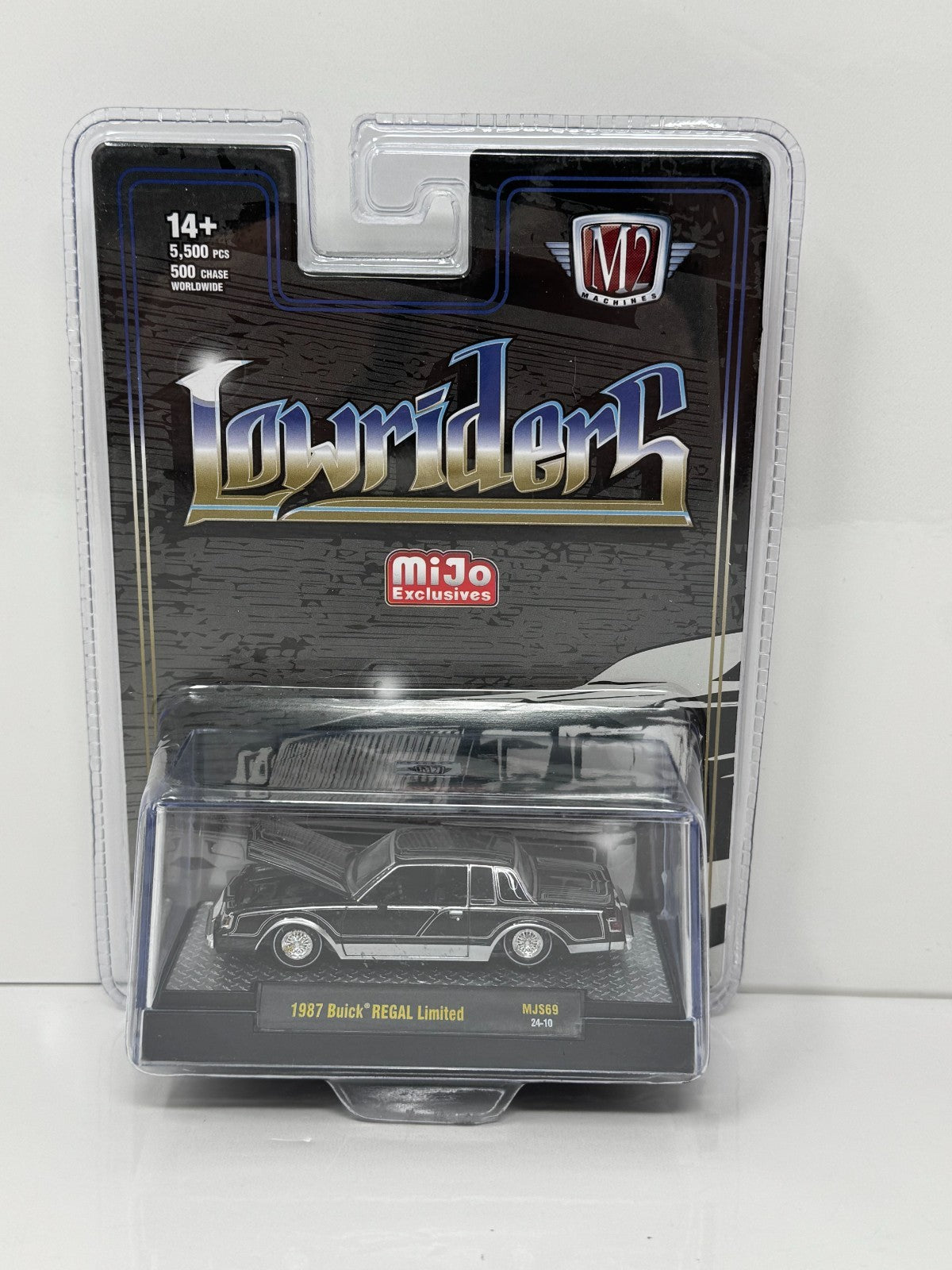 M2 Machines Lowriders 1987 Buick Regal Limited 1:64 Diecast