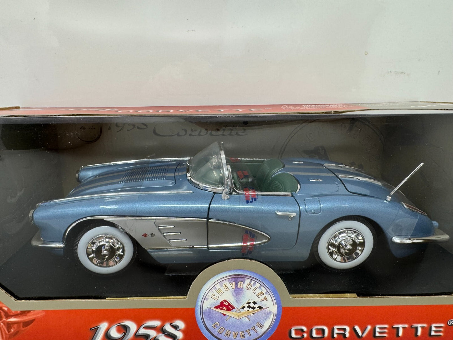 Motormax 1958 Chevrolet Corvette 1:18 Diecast