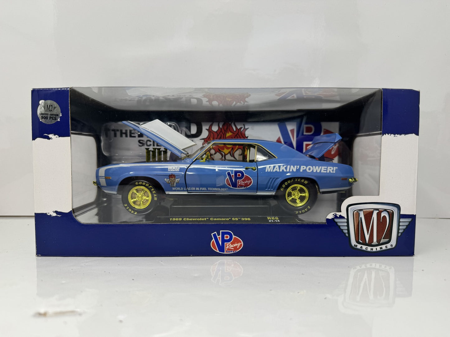 M2 Machines VP Racing 1969 Chevrolet Camaro SS 396 CHASE 1:24 Diecast