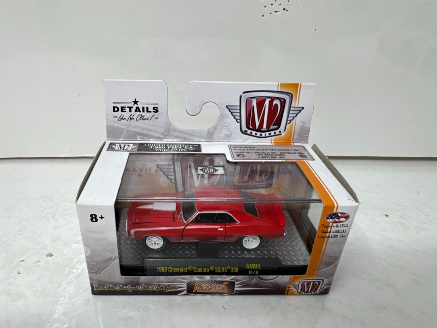M2 Machines 1969 Chevrolet Camaro SS/RS 396 Auto Mods 1:64 Diecast