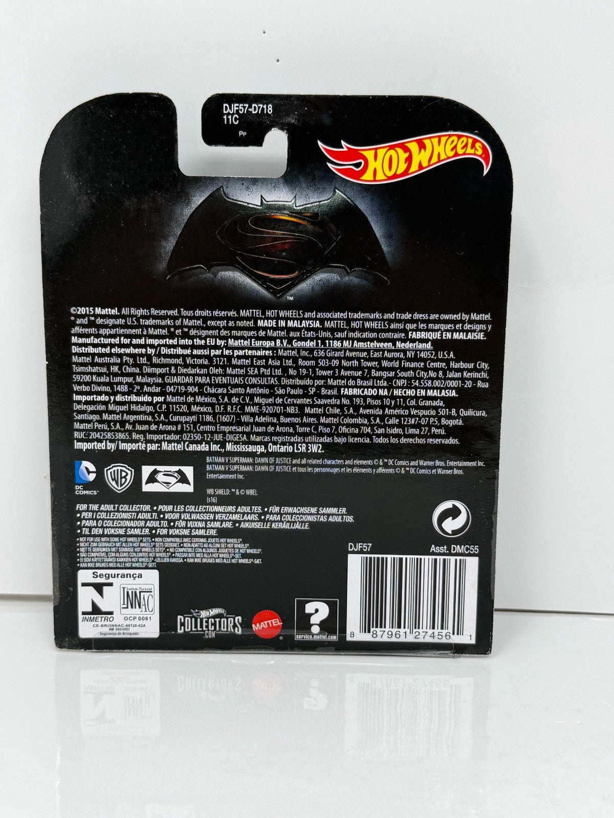 Hot Wheels Retro Batman v Superman Batmobile 1:64 Diecast
