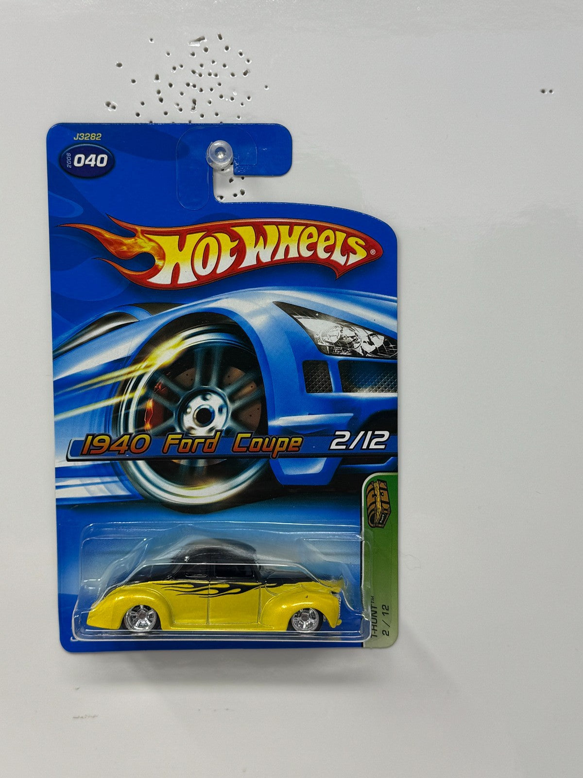 Hot Wheels T-Hunt 1940 Ford Coupe 164 Diecast Real Riders