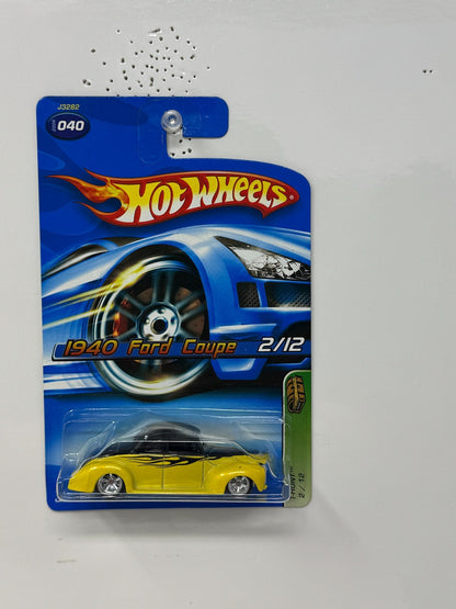 Hot Wheels T-Hunt 1940 Ford Coupe 164 Diecast Real Riders