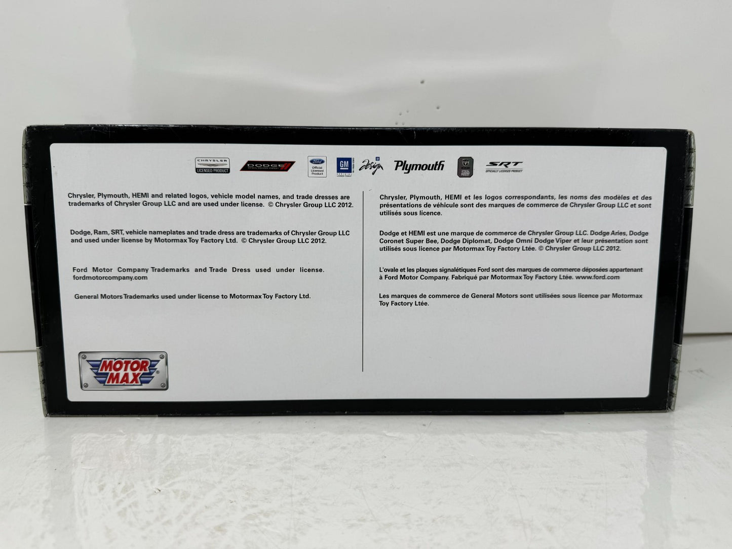 Motormax 1949 Buick Roadmaster Convertible 1:18 Diecast Yellow