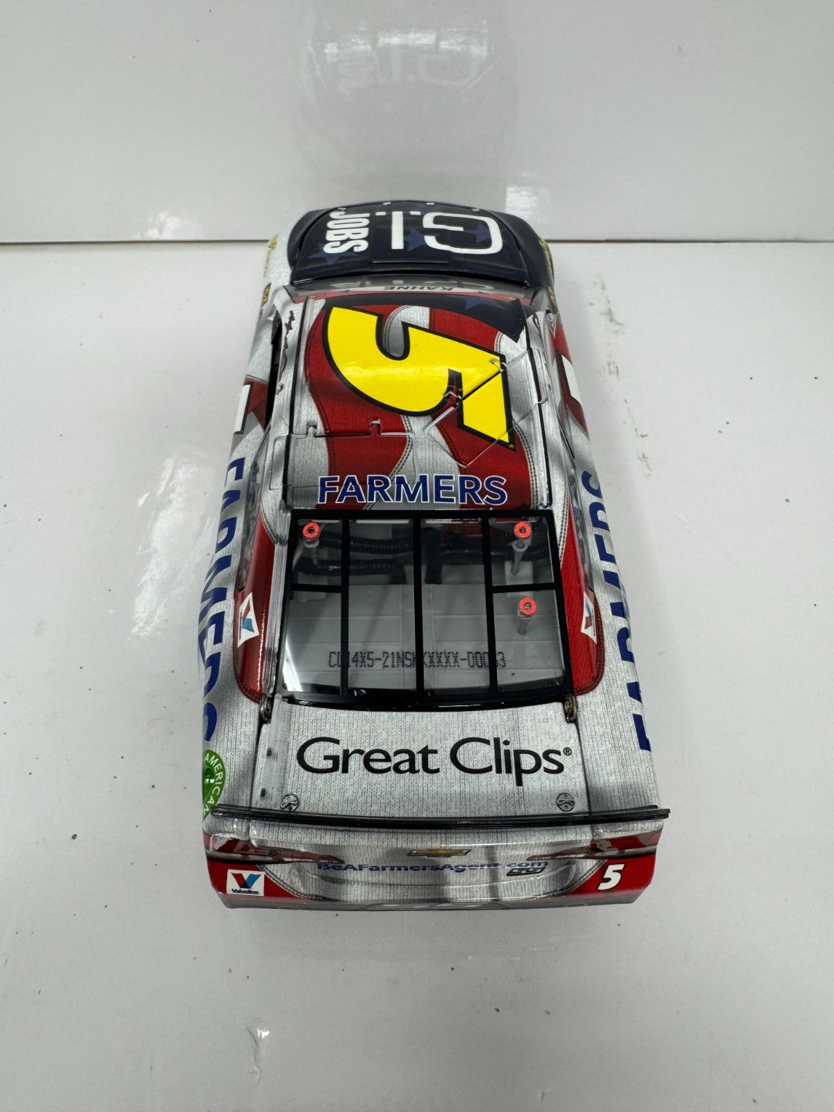 Lionel NASCAR Kasey Kahne #5 Farmers GI Jobs Salutes 2014 Chevy SS 1:24 Diecast