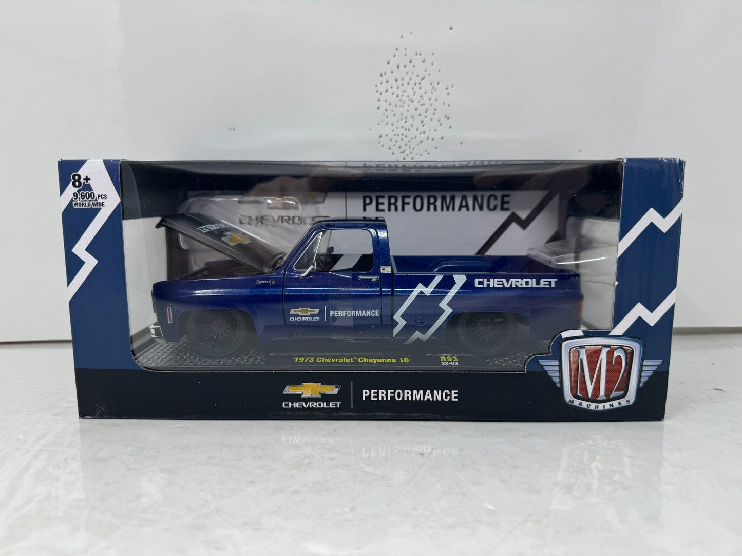 M2 Machines 1973 Chevrolet Cheyenne 10 Performance Truck 1:24 Diecast