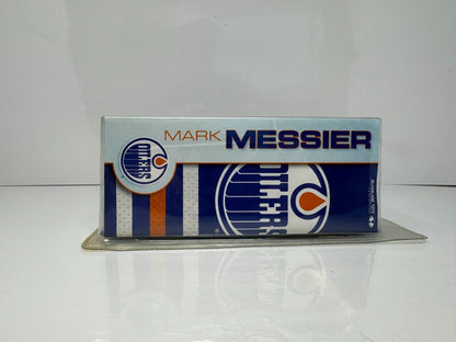 Mcfarlane NHL  Mark Messier Edmonton Oilers Blue Jersey Series 5 Figure