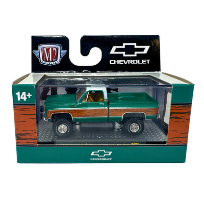 M2 Machines 1973 Chevrolet Cheyenne Super 30 1:64 Diecast