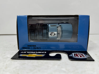 M2 Machines 1993 Chevrolet Silverado 1500 4x4 1:64 Diecast