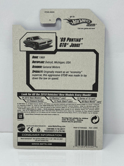 Hot Wheels Muscle Mania 1969 Pontiac GTO Judge 1:64 Diecast Factory Sealed