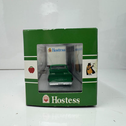 M2 Machines Hostess Chevy C60 Truck & 1974 Chevrolet Cheyenne 10 1:64 Diecast