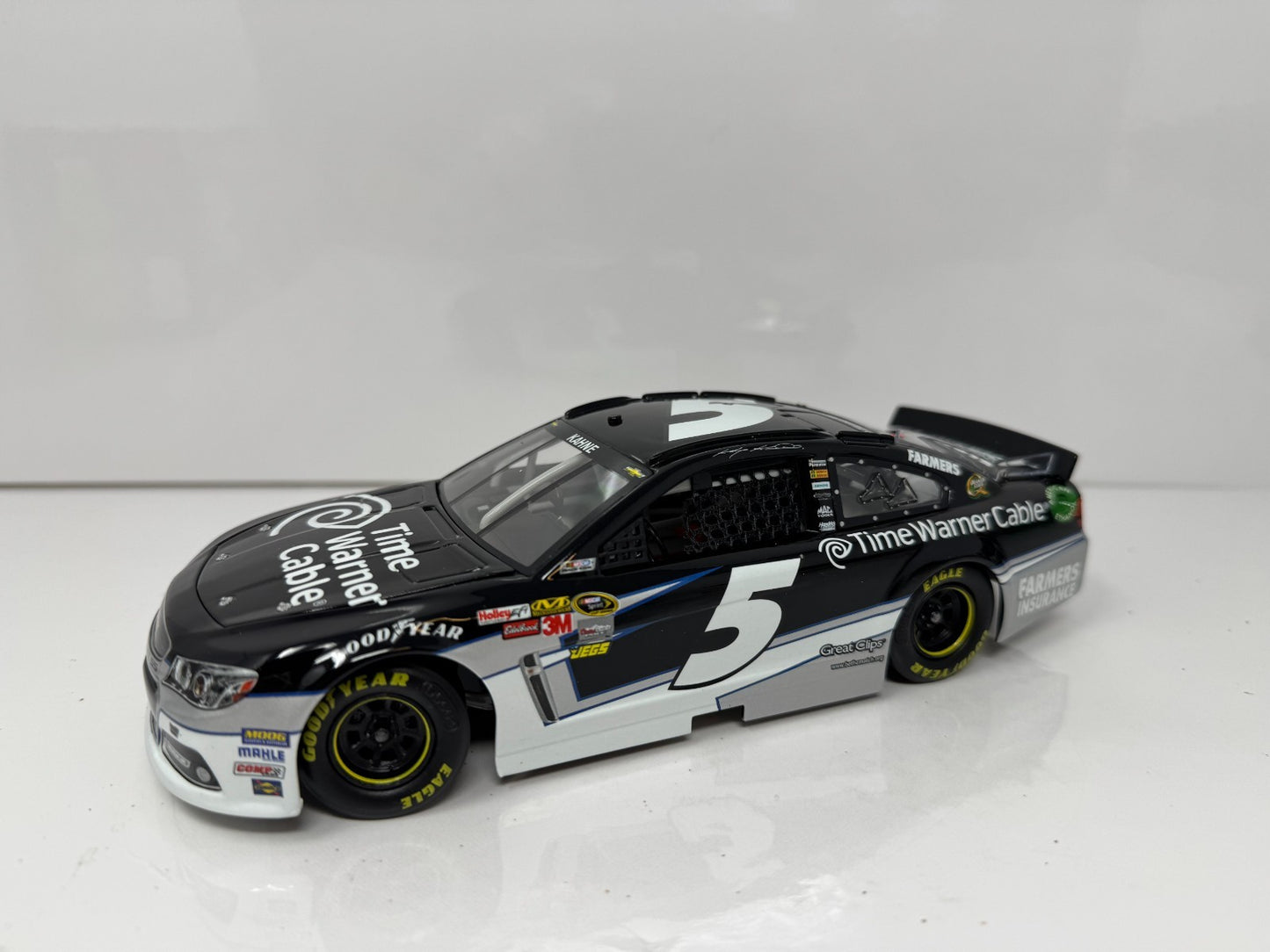 Lionel NASCAR Kasey Kahne #5 Time Warner Cable 2013 Chevrolet SS 1:24 Diecast