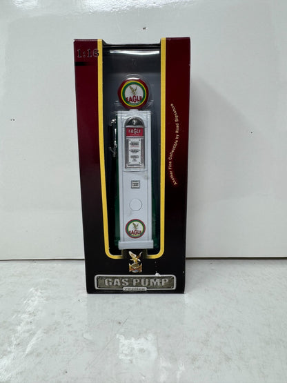 Yat Ming Road Signature Eagle Gas Pump 1:18 Diecast Vintage Service Station