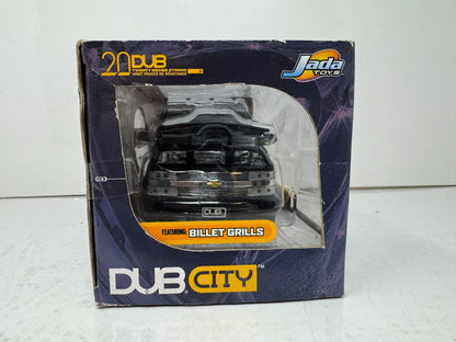Jada Dub City 2001 Chevy Astro Van 1:24 Diecast KMC Wheels 20 Inch SS Rims