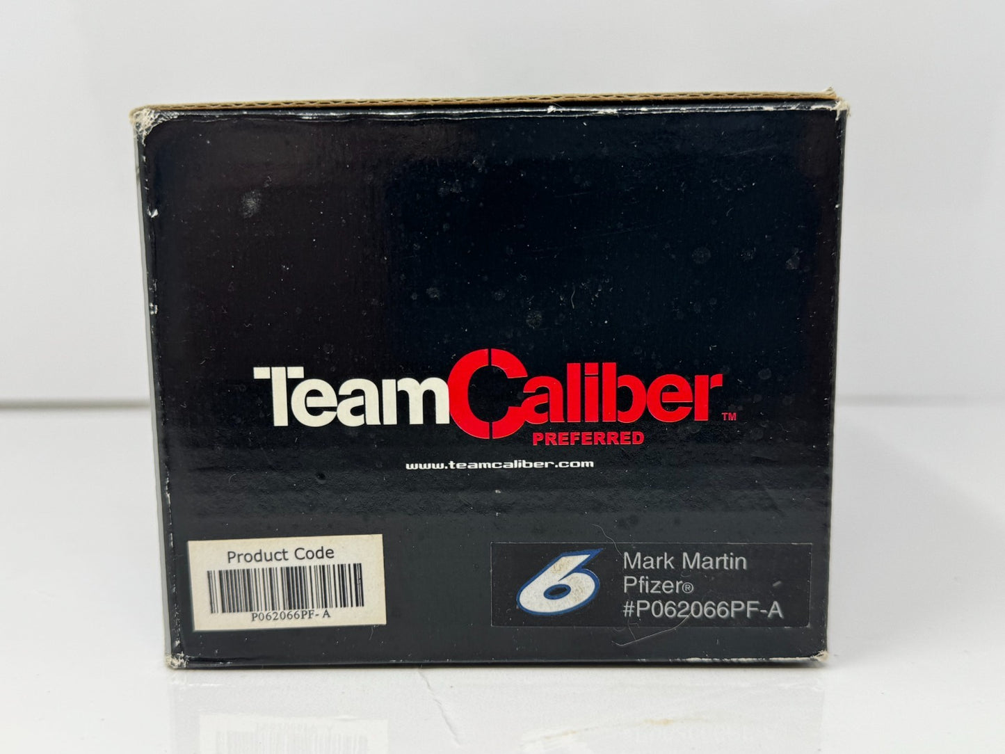 Team Caliber NASCAR Mark Martin #6 Pfizer 2001 Ford Taurus 1:24 Diecast
