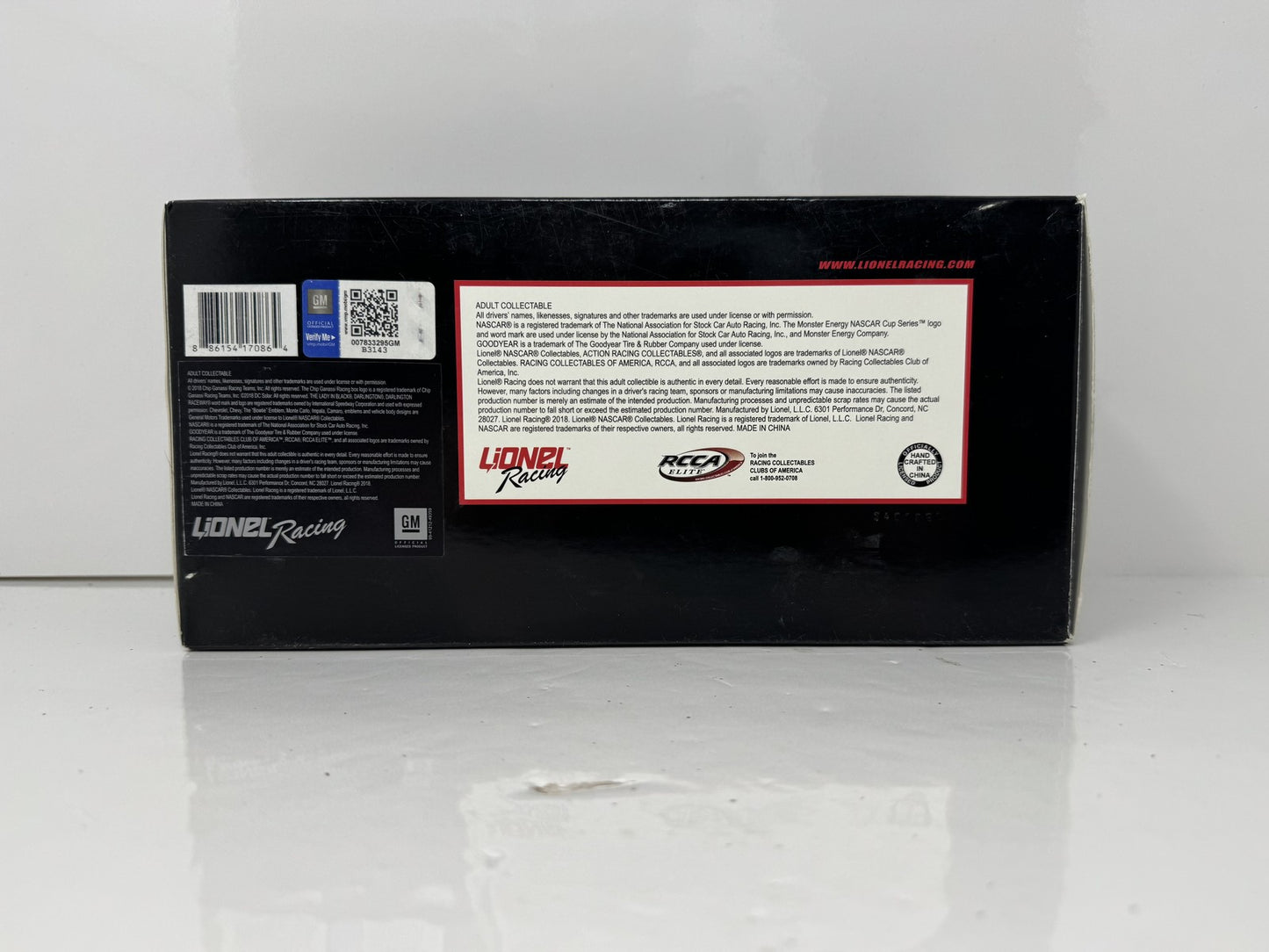 Lionel NASCAR Kyle Larson #42 DC Solar Darlington 2018 Autographed 1:24 Diecast