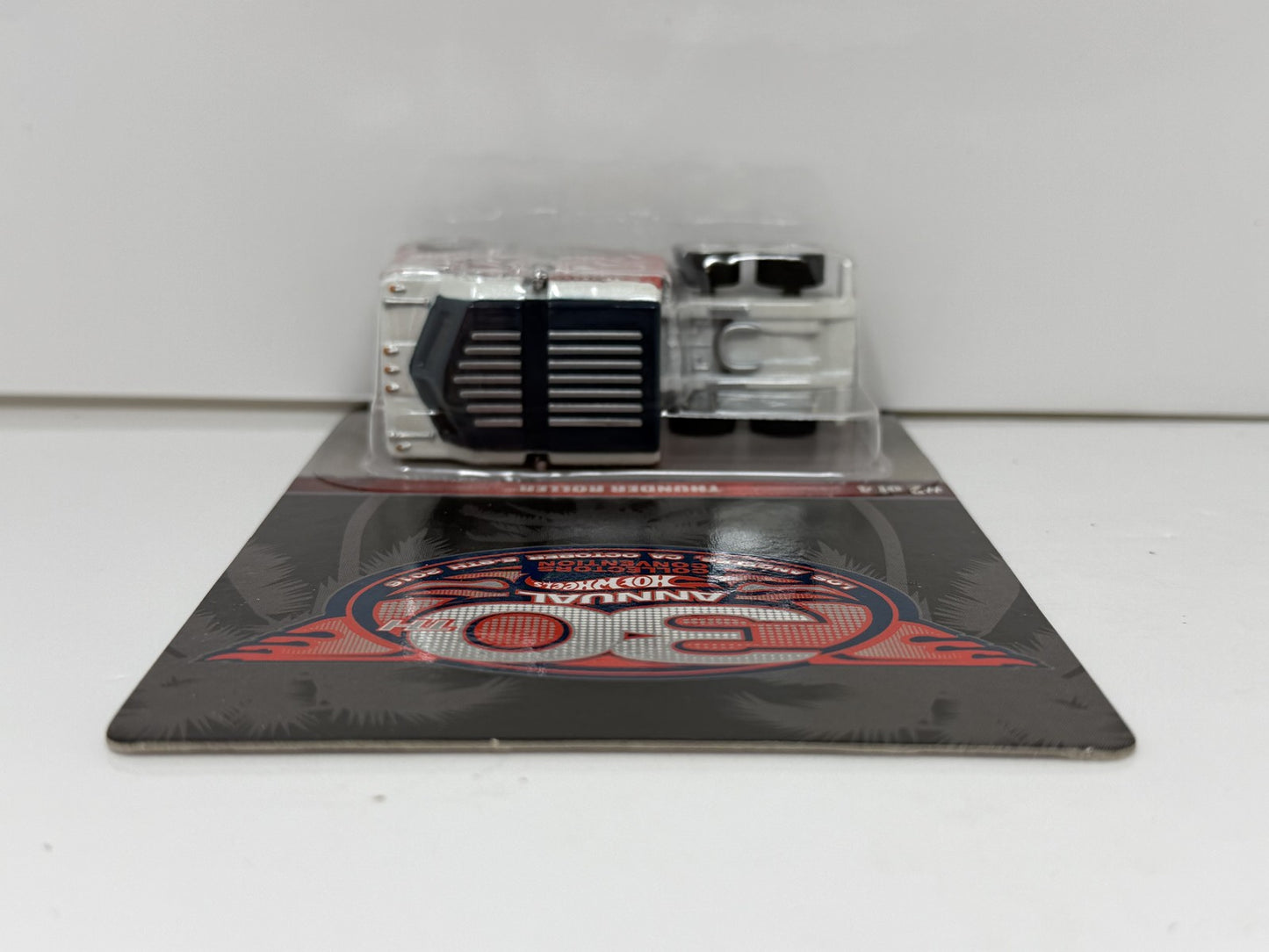 Hot Wheels 2016 30th Collectors Convention Thunder Roller 1:64 Diecast 0724/2600