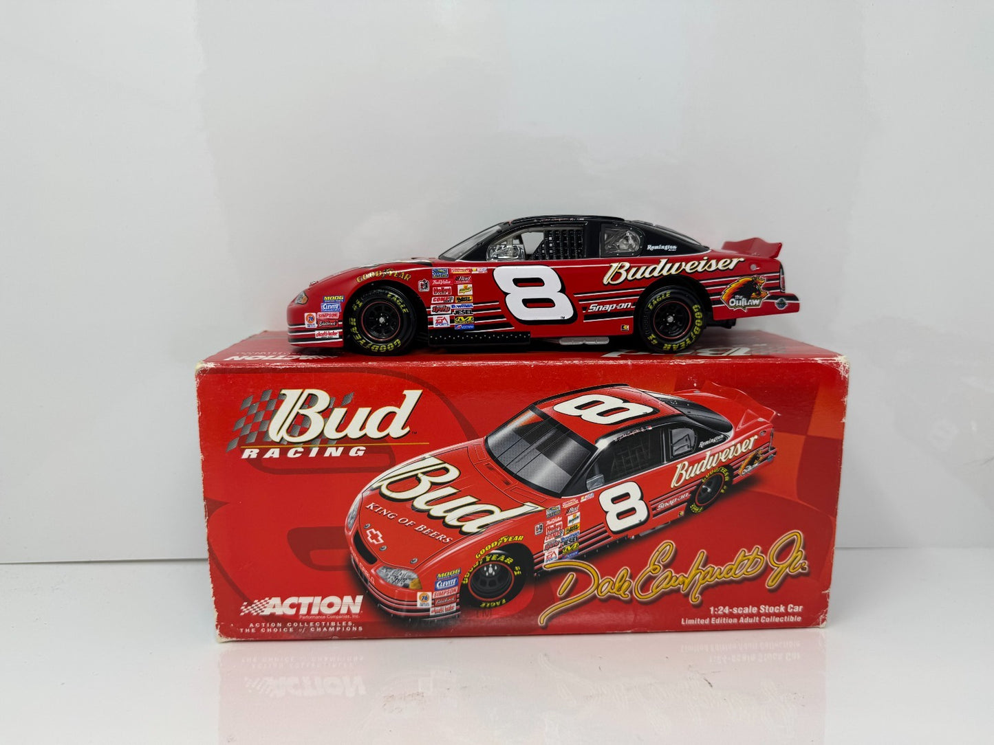 Action NASCAR Dale Earnhardt Jr #8 Budweiser 2001 Monte Carlo 1:24 Diecast