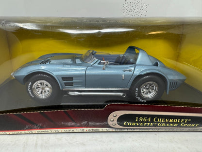Yat Ming Road Signature 1964 Chevrolet Corvette Grand Sport 1:18 Diecast