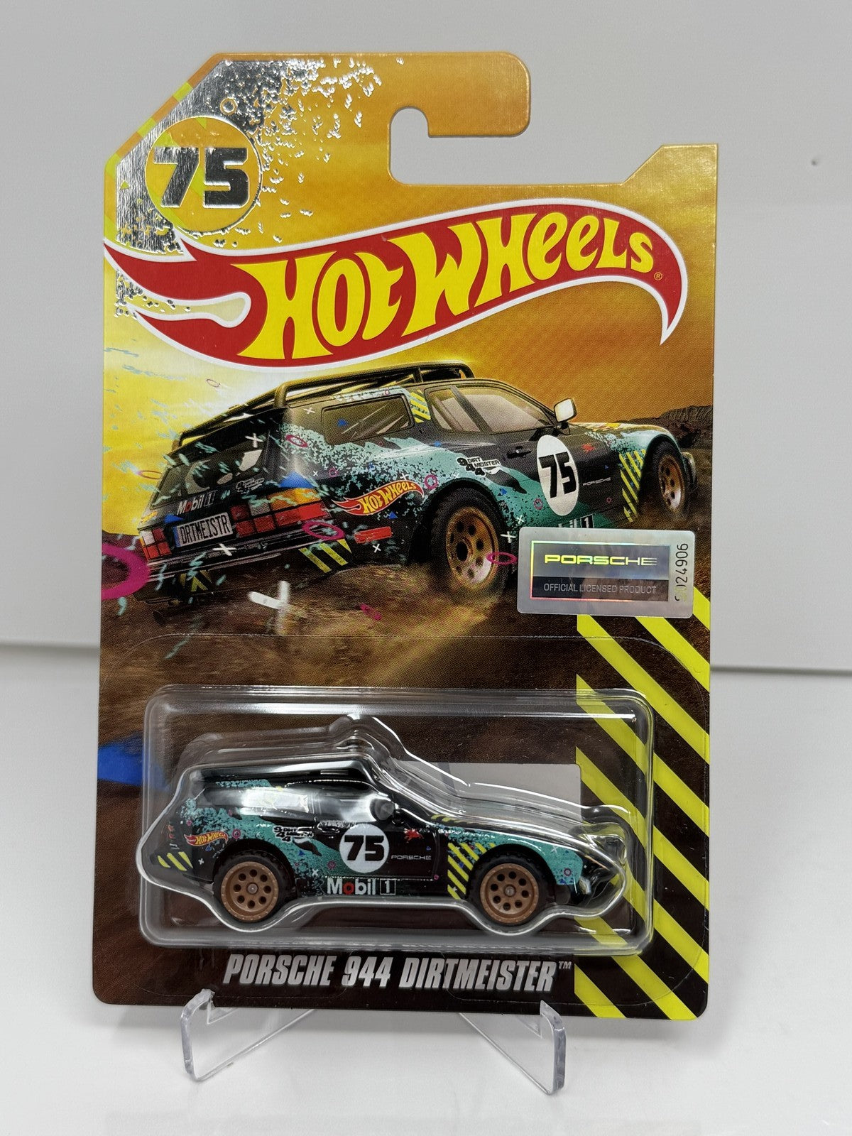 Hot Wheels Porsche 944 Dirtmeister Mobil 1 Mattel Creations 1:64 Diecast