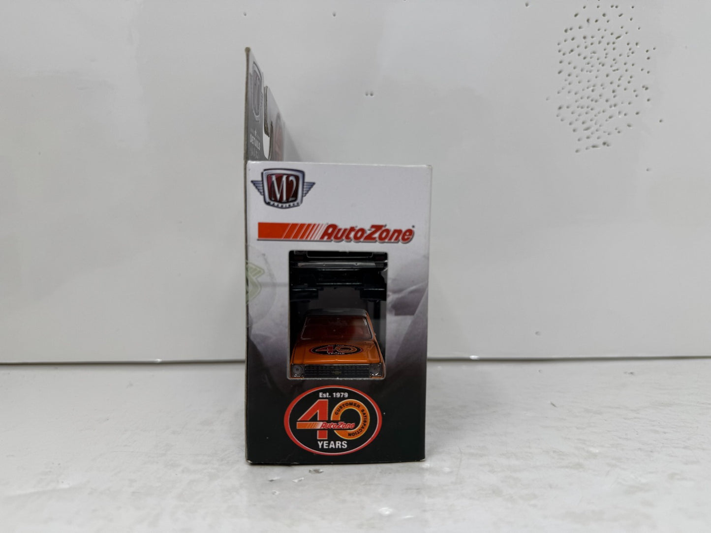 M2 Machines Autozone Auto-Lift 1979 Chevrolet Scottsdale 2-Pack 1:64 Diecast