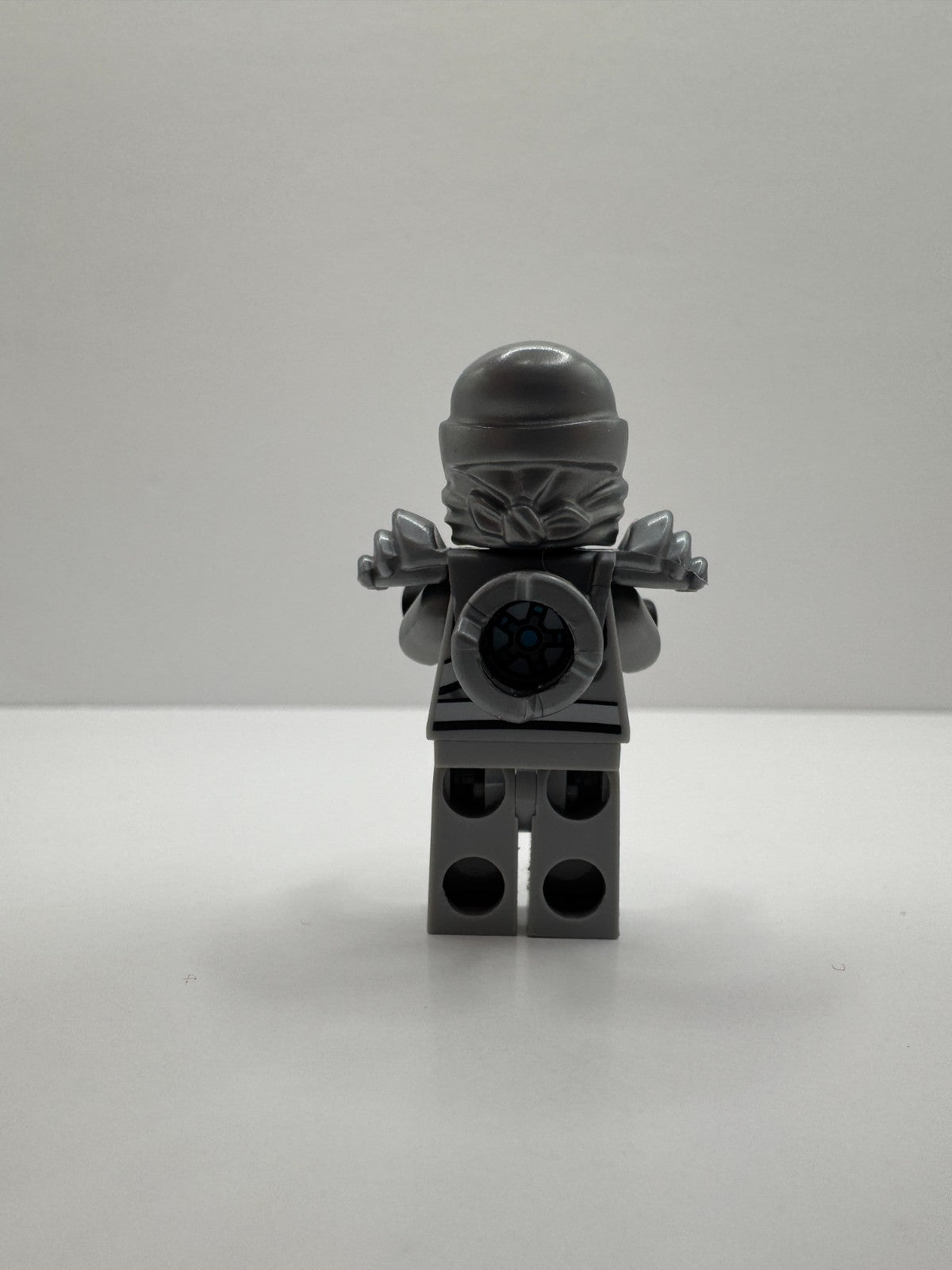 LEGO Ninjago Titanium Zane Minifigure with Silver Armor