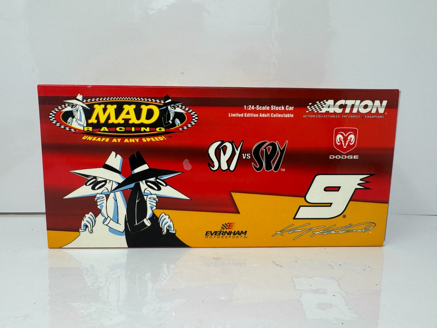 Action NASCAR Kasey Kahne #9 Mad Magazine 2004 Dodge Intrepid 1:24 Diecast