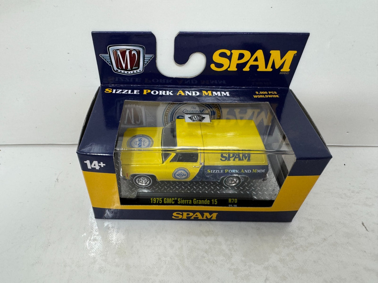 M2 Machines SPAM 1975 GMC Sierra Grande 15 1:64 Diecast