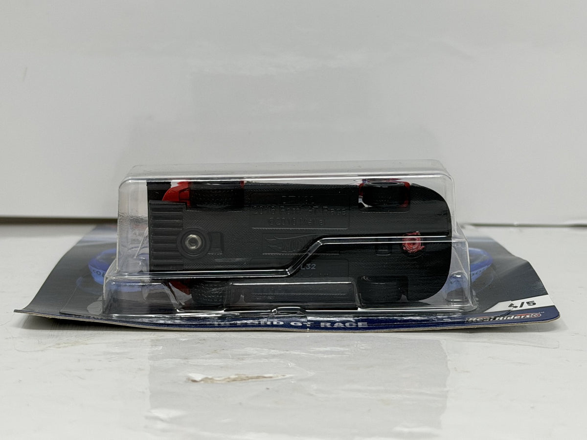 Hot Wheels Circuit Legends 2016 Ford GT Race 1:64 Diecast Real Riders