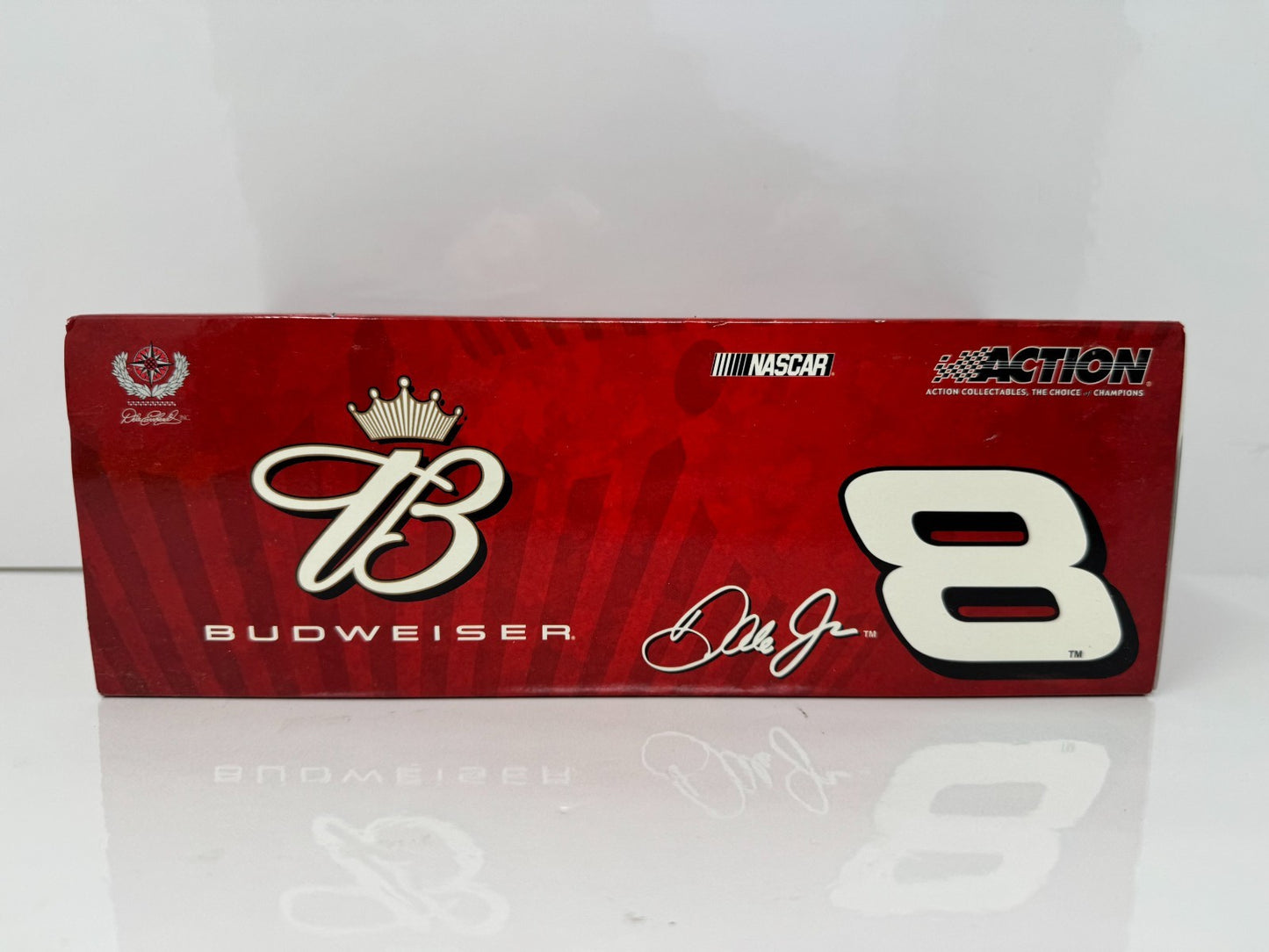 Action NASCAR Dale Earnhardt Jr #8 Budweiser 2004 Monte Carlo 1:24 Diecast