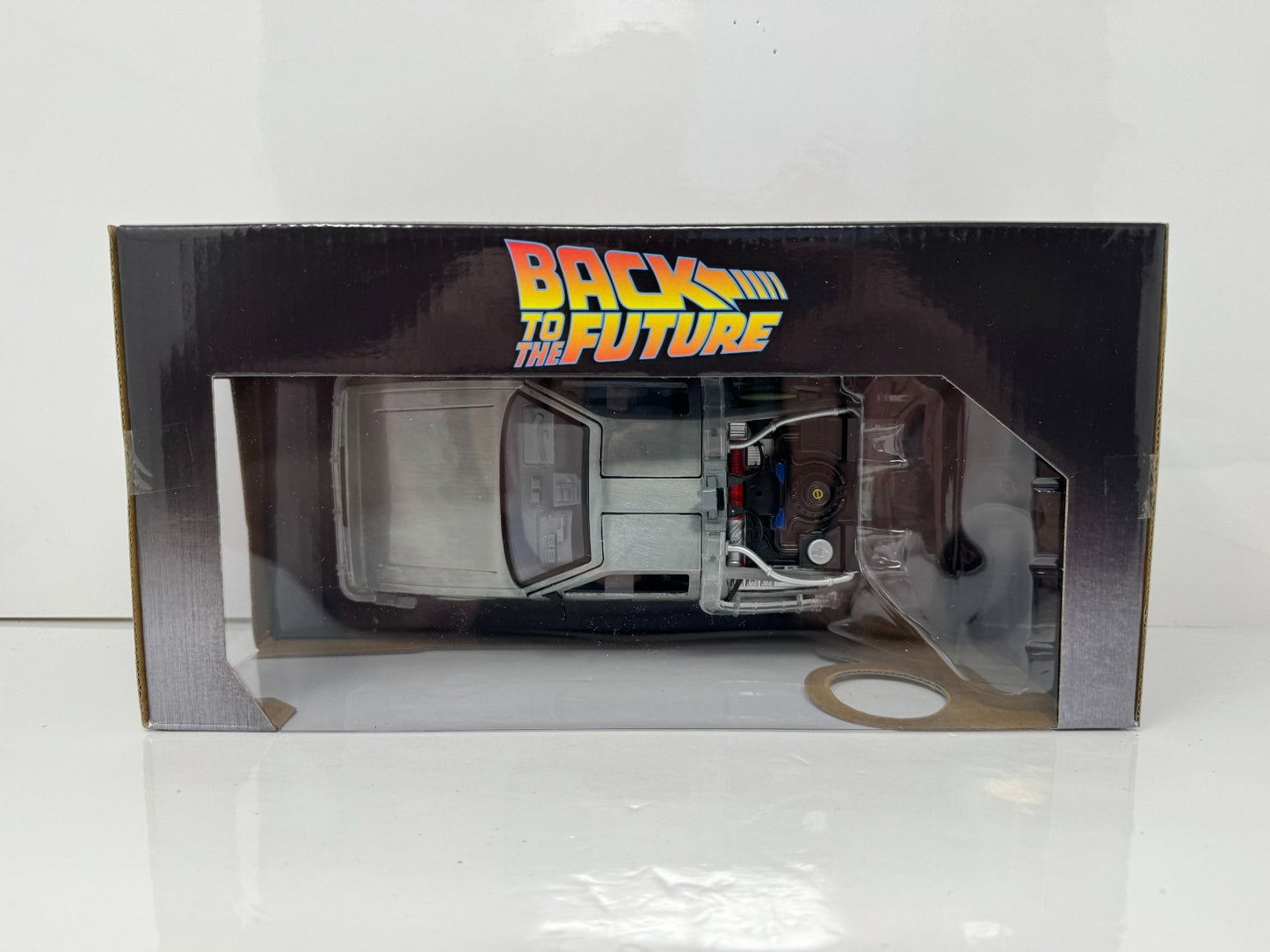 Jada Back to the Future Time Machine DeLorean w/ Lights 1:24 Diecast