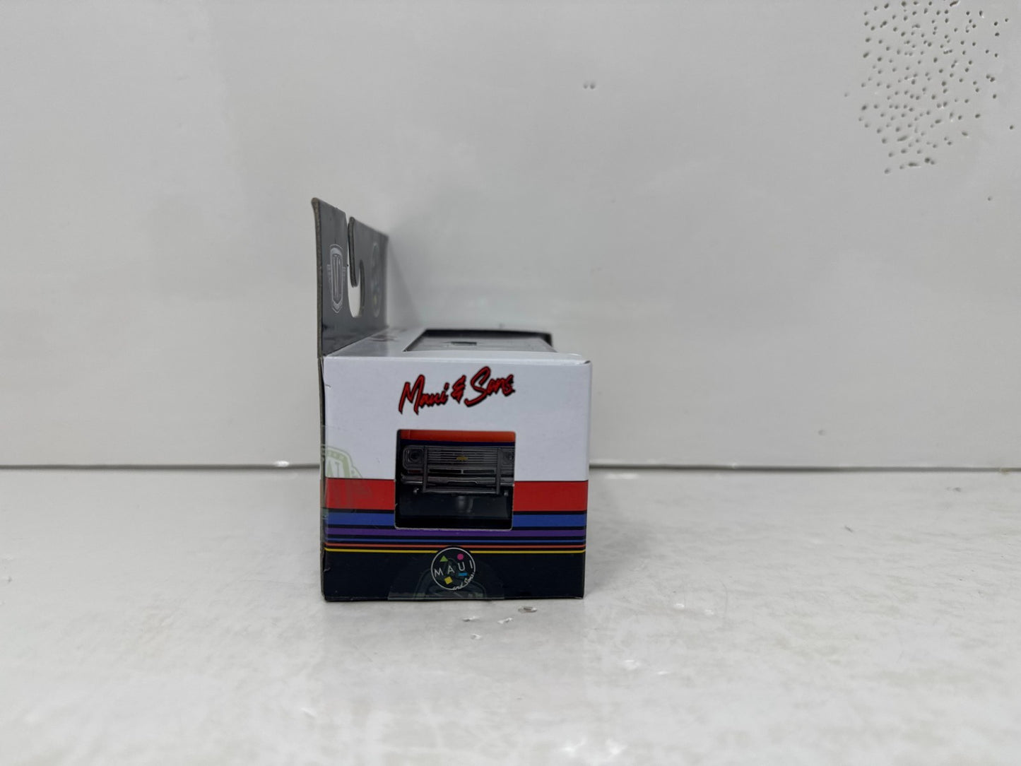 M2 Machines Maui and Sons 1971 Chevrolet Van G10 1:64 Diecast