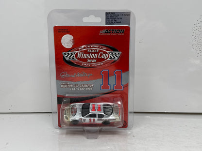 Action Nascar #11 Darrell Waltrip Victory Lap Champion Monte Carlo 1:64 Diecast