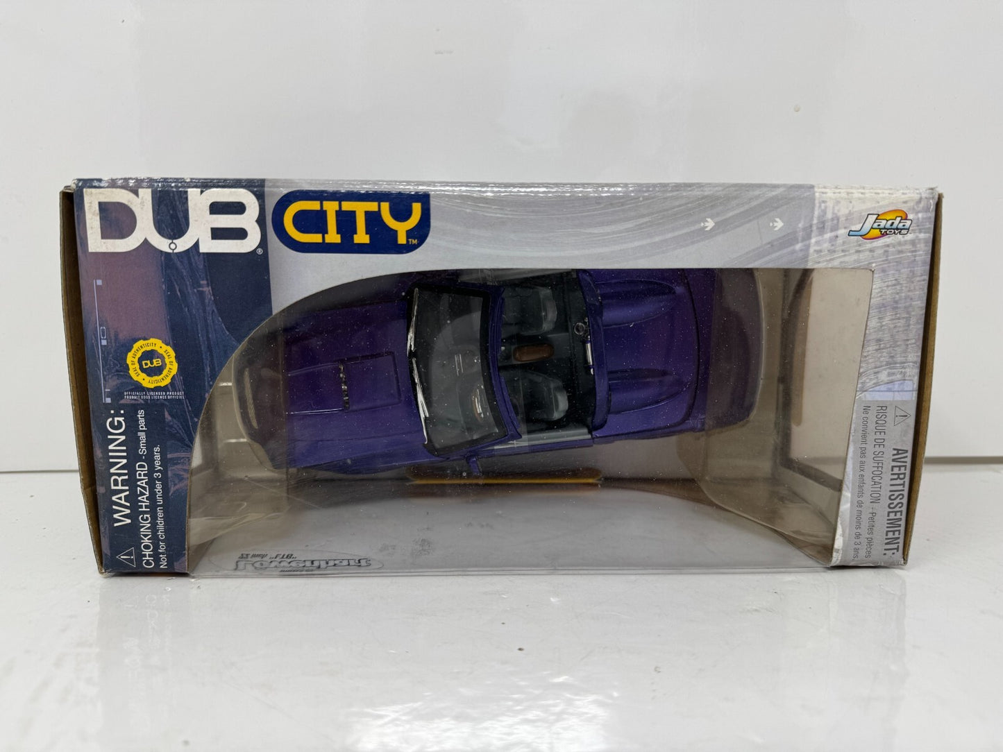 Jada Dub City 2002 Ford Mustang Convertible 1:24 Diecast Lowenhart Wheels 22 In
