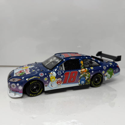 Action NASCAR #18 Kyle Busch M&M's Holiday 2008 Camry 1:24 Diecast SERIAL #118