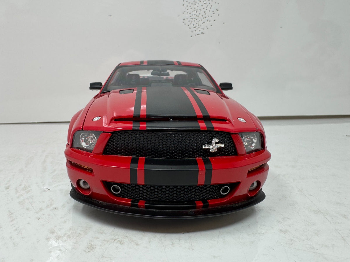 Shelby Collectibles 2008 Shelby GT500 Super Snake 1:18 Diecast