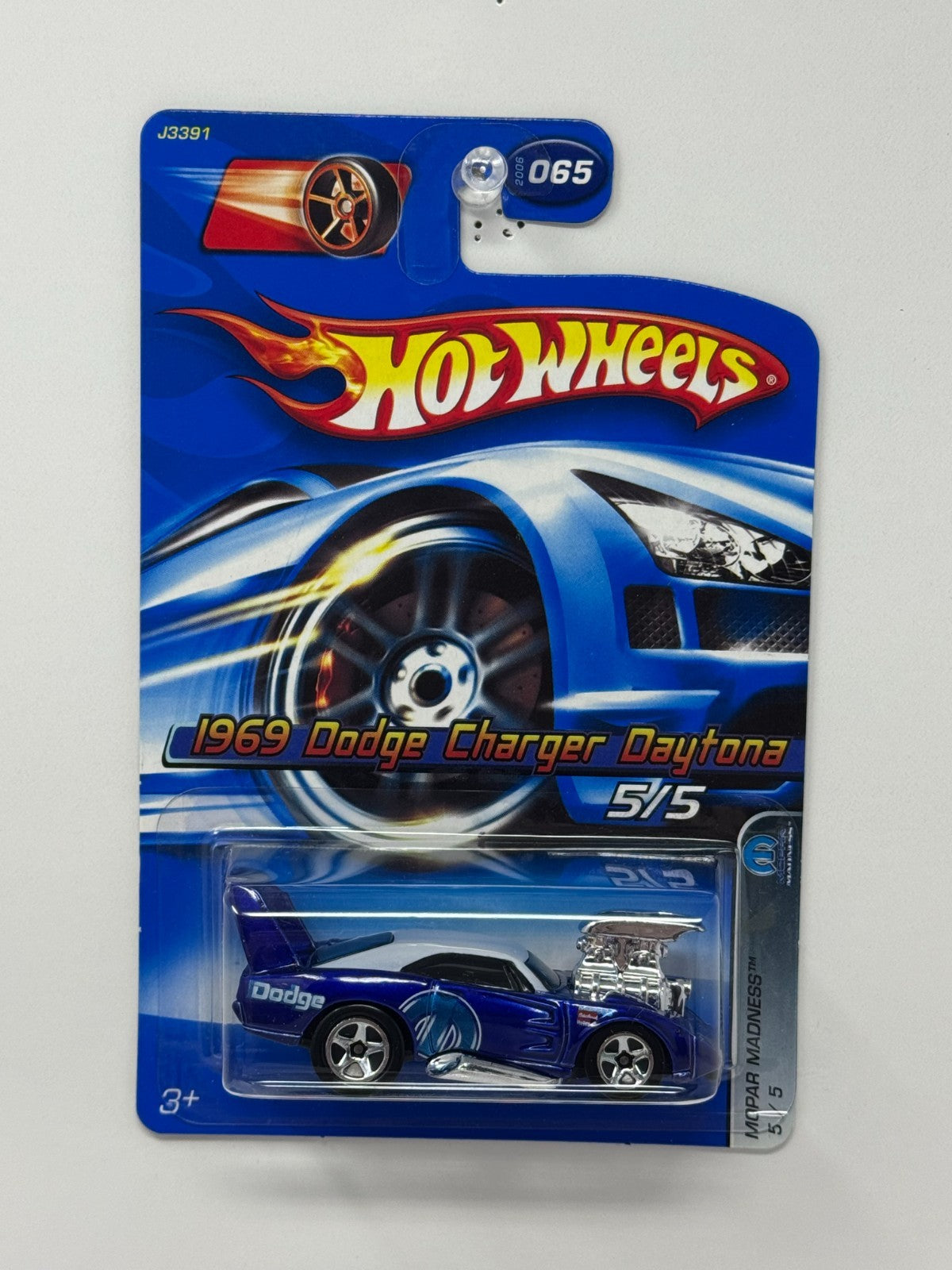 Hot Wheels Mopar Madness 1969 Dodge Charger Daytona 1:64 Diecast Blue