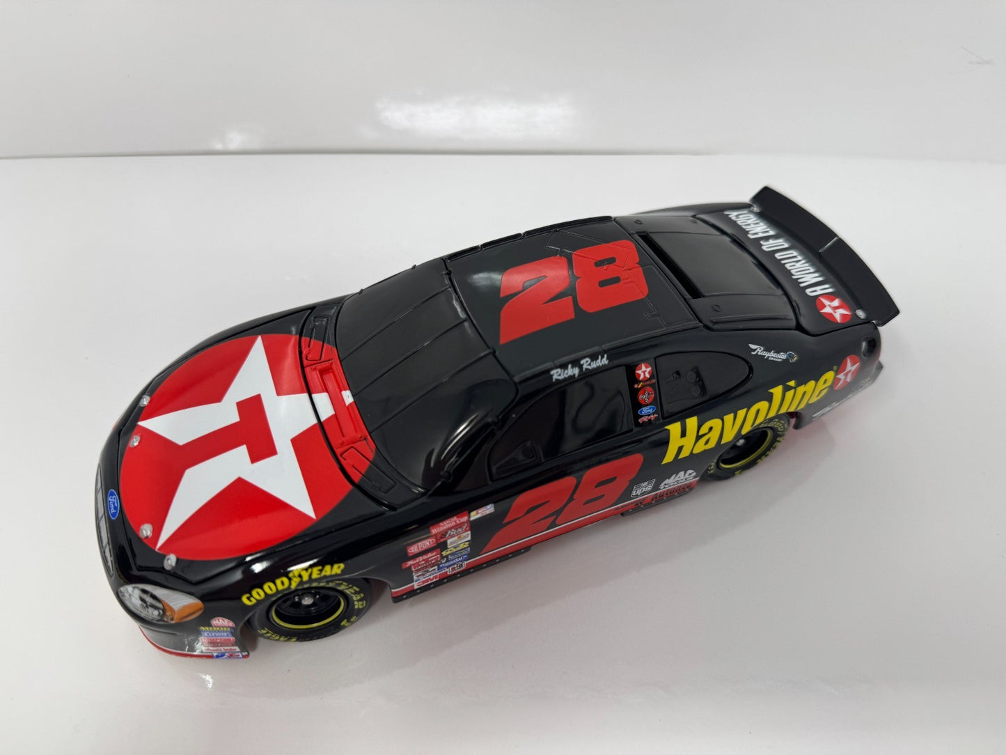 Action NASCAR Ricky Rudd #28 Texaco 2001 Ford Taurus BANK 1:24 Diecast