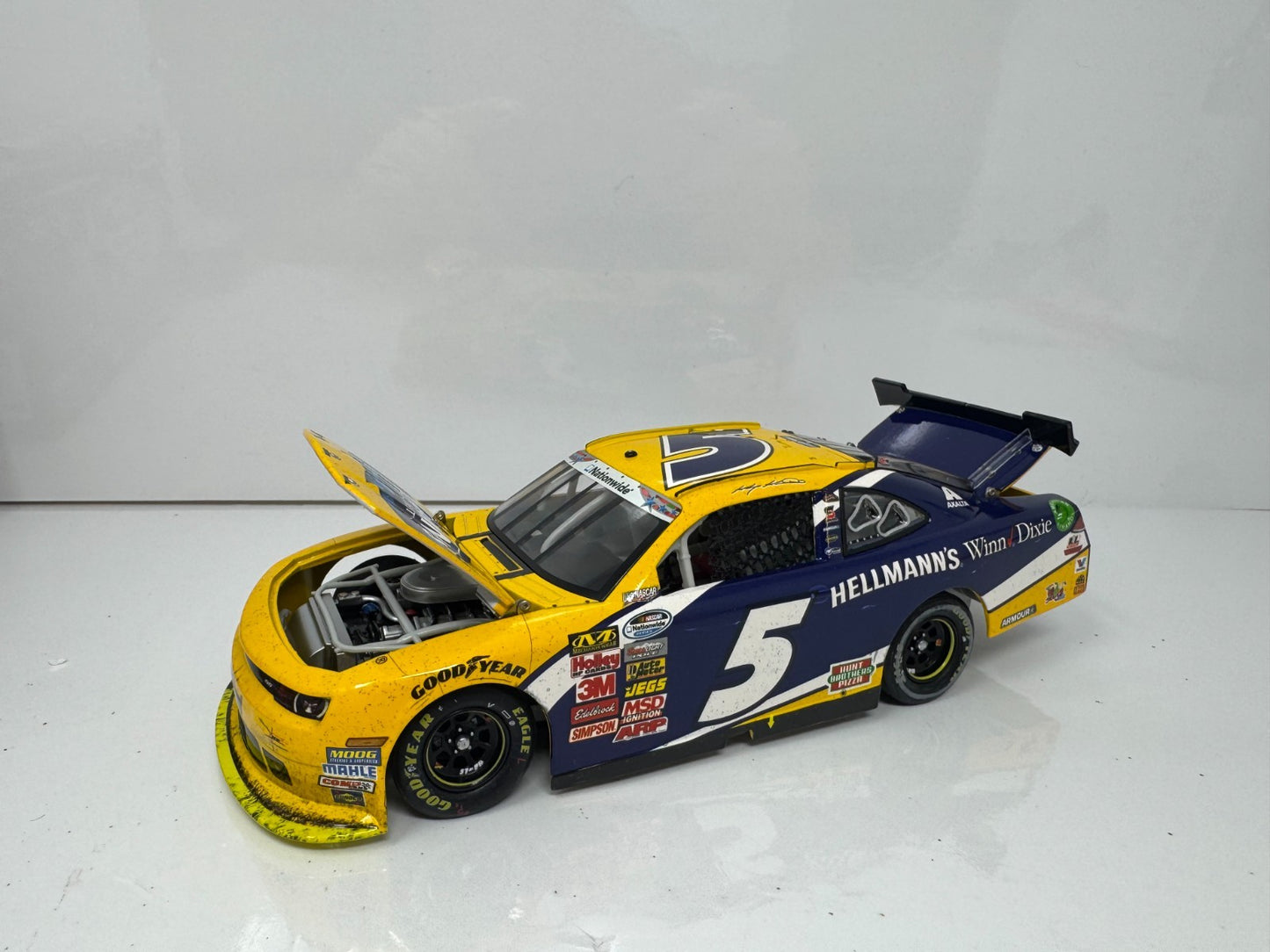 Lionel NASCAR Kasey Kahne #5 Hellmann's Daytona Win 2014 Camaro 1:24 Diecast