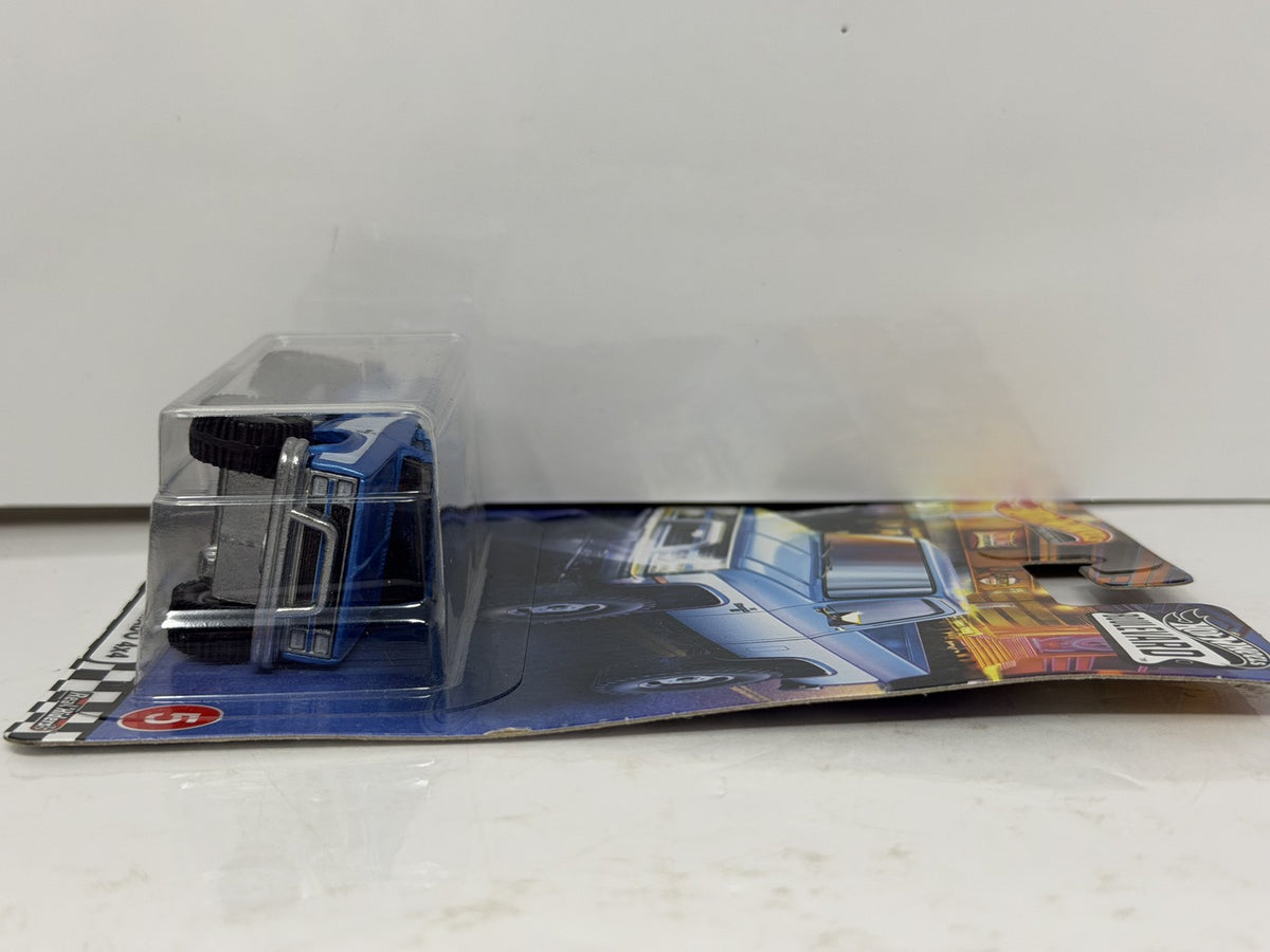 Hot Wheels Premium Boulevard #5 1983 Chevrolet Silverado 4x4 1:64 Diecast