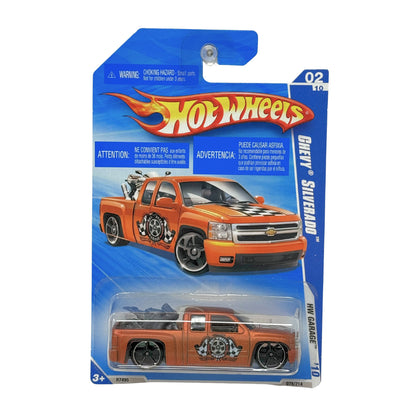 Hot Wheels HW Garage Chevy Silverado 1:64 Diecast