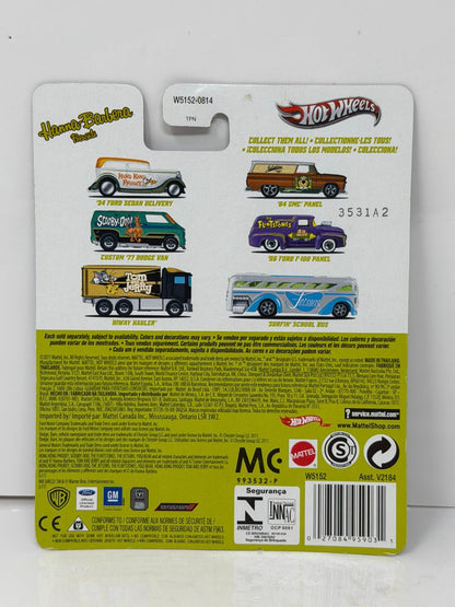 Hot Wheels Scooby-Doo Custom 1977 Dodge Van 1:64 Diecast Real Riders