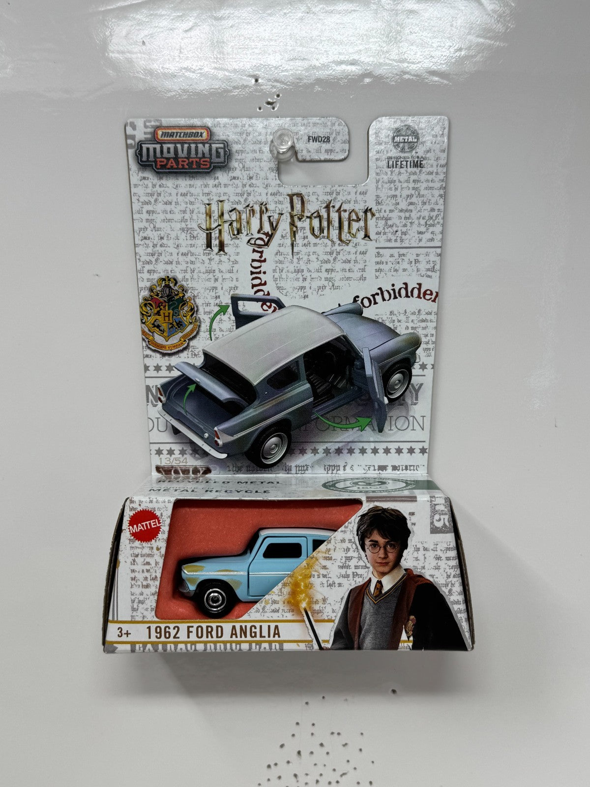 Matchbox Moving Parts Harry Potter 1962 Ford Anglia 1:64 Diecast