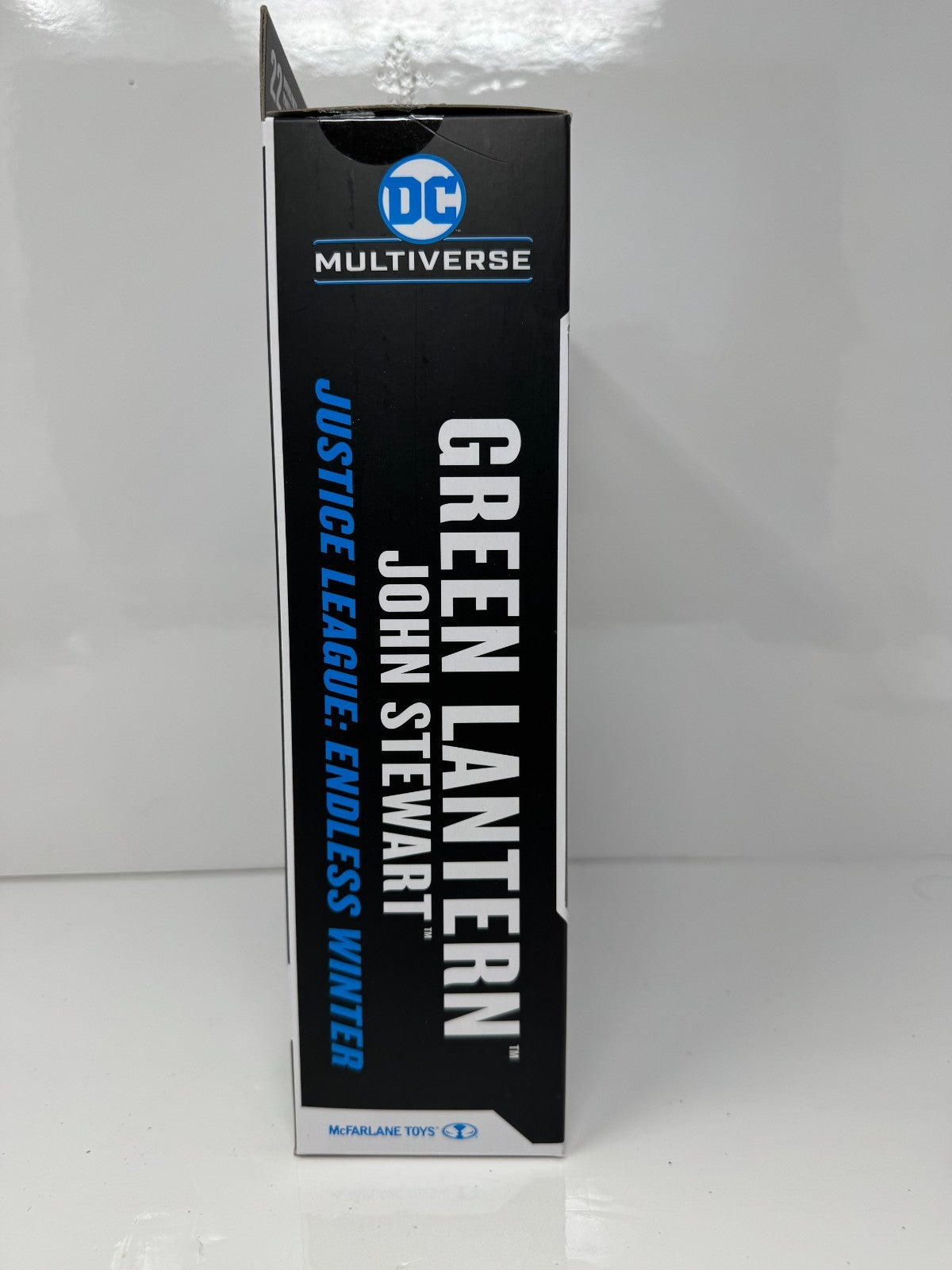 McFarlane DC Multiverse Endless Winter John Stewart Figure w/ Frost King BAF