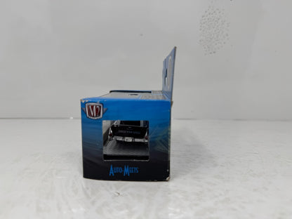 M2 Machines Auto Meets 1957 Chevrolet 210 Station Wagon 1:64 Diecast