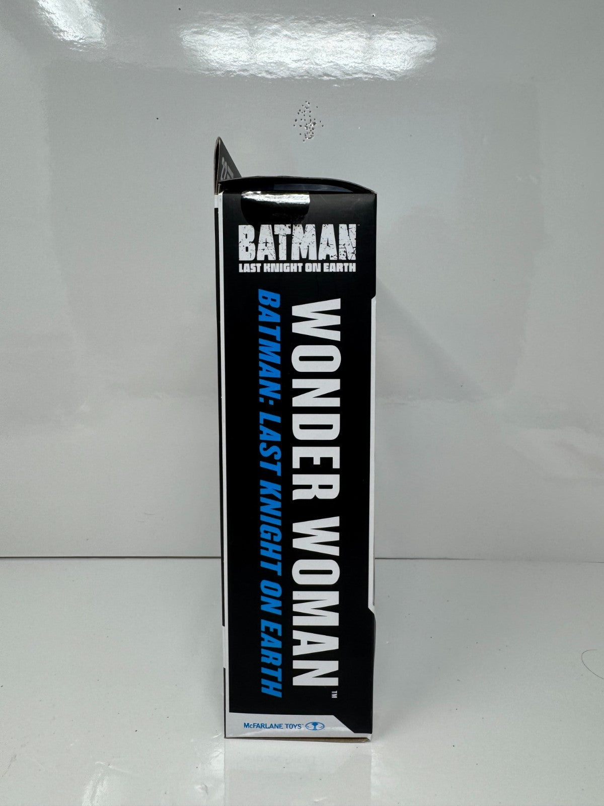 McFarlane DC Multiverse Last Knight Wonder Woman Figure w/ Bane BAF