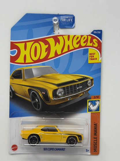 Hot Wheels Muscle Mania 1969 Chevrolet COPO Camaro 1:64 Diecast Yellow