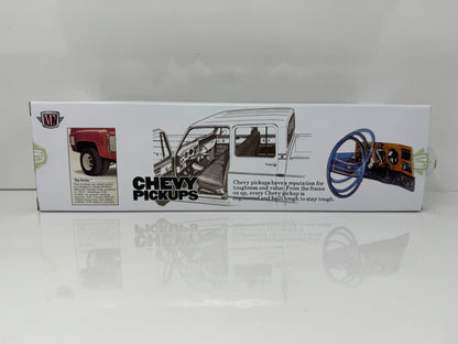 M2 Machines Chevrolet C60 Truck & 1974 Chevrolet Cheyenne Super 30 1:64 Diecast