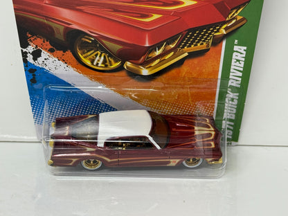Hot Wheels Super Treasure Hunt 1971 Buick Riviera 1:64 Diecast